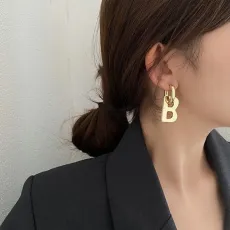 バレンシアガイヤリング BALENCIAGA 2025新作 イヤリング