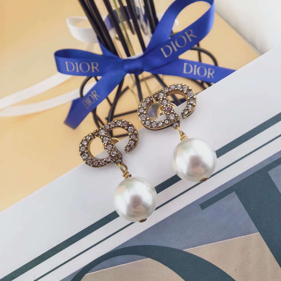 ディオールイヤリング DIOR 2025新作 イヤリング