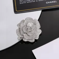 シャネルブローチ CHANEL 2025新作 ブローチ