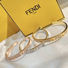 フェンディブレスレット FENDI 2025新作 ブレスレット