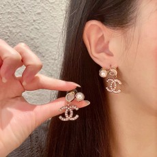 シャネルイヤリング CHANEL 2025新作 イヤリング
