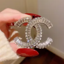 シャネルブローチ CHANEL 2025新作 ブローチ