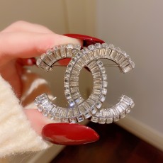 シャネルブローチ CHANEL 2025新作 ブローチ