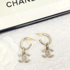シャネルイヤリング CHANEL 2025新作 イヤリング