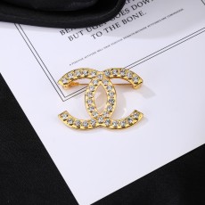 シャネルブローチ CHANEL 2025新作 ブローチ