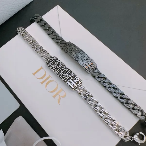 ディオールブレスレット DIOR 2025新作 ブレスレット