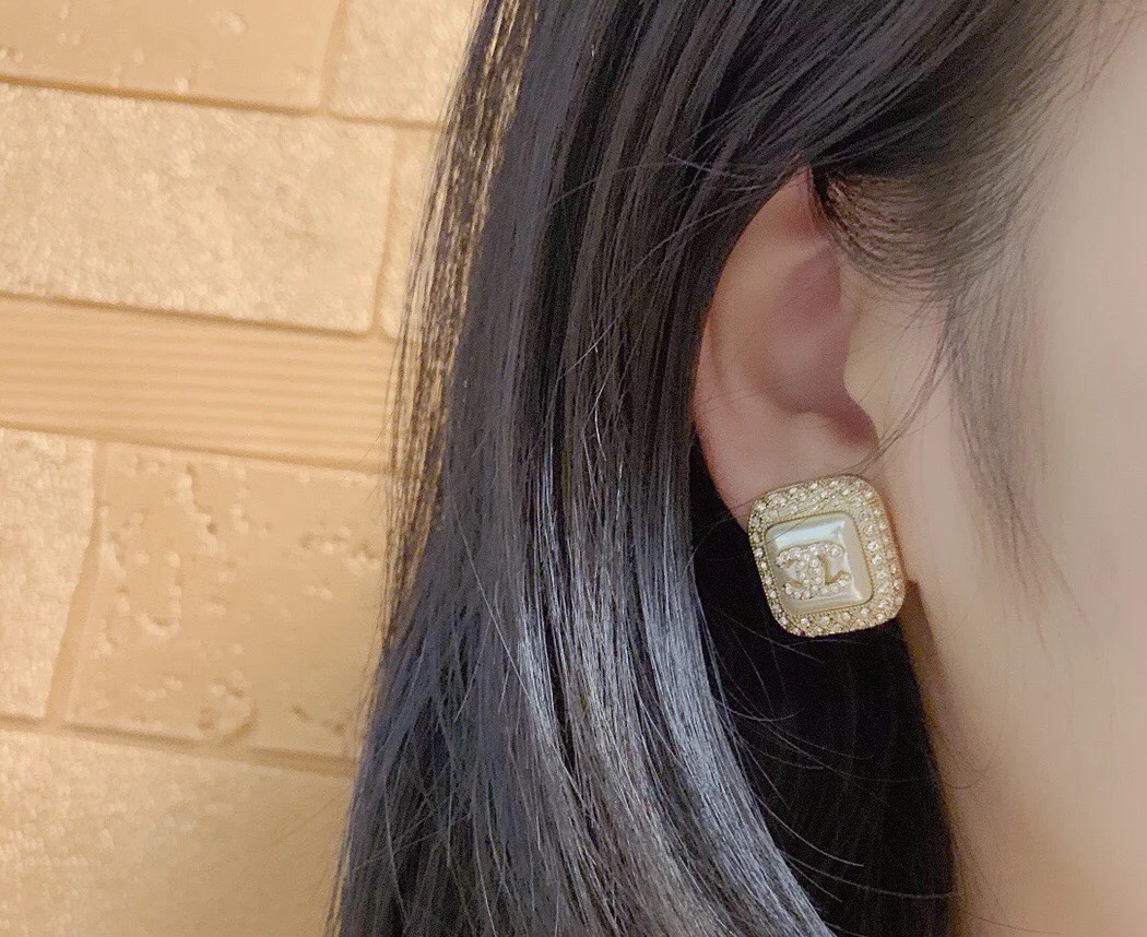 シャネルイヤリング CHANEL 2025新作 イヤリング