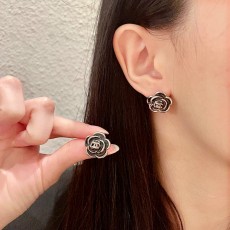 シャネルイヤリング CHANEL 2025新作 イヤリング