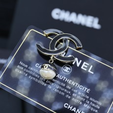 シャネルブローチ CHANEL 2025新作 ブローチ