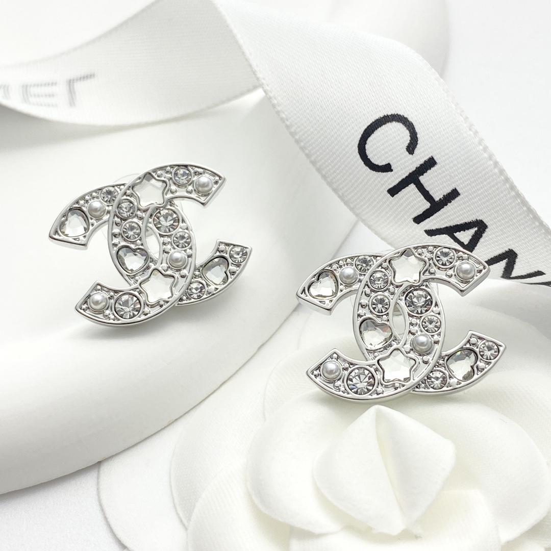 シャネルイヤリング CHANEL 2025新作 イヤリング