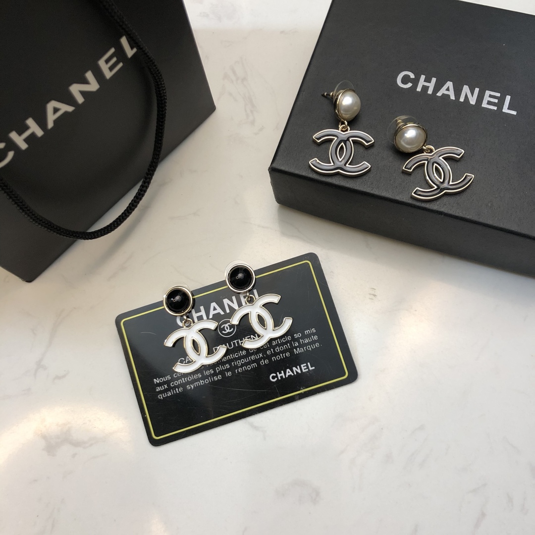 シャネルイヤリング CHANEL 2025新作 イヤリング