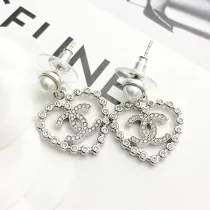 シャネルイヤリング CHANEL 2025新作 イヤリング