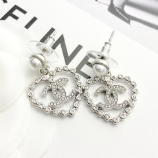 シャネルイヤリング CHANEL 2025新作 イヤリング