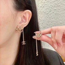 シャネルイヤリング CHANEL 2025新作 イヤリング