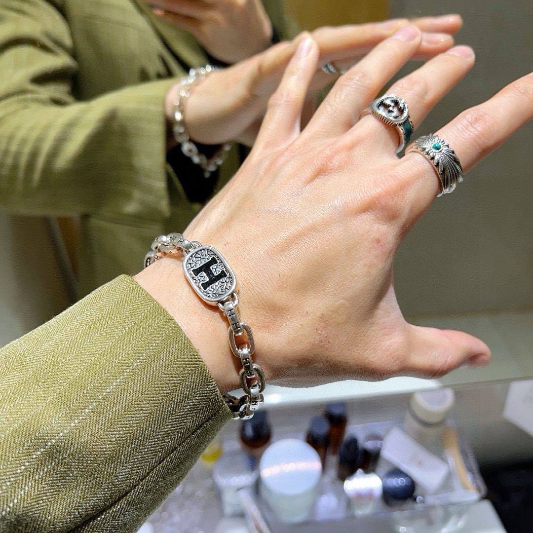 エルメスブレスレット HERMES 2025新作 ブレスレット
