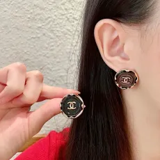 シャネルイヤリング CHANEL 2025新作 イヤリング