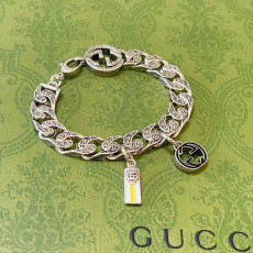 グッチブレスレット GUCCI 2025新作 ブレスレット