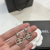シャネルイヤリング CHANEL 2025新作 イヤリング
