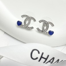 シャネルイヤリング CHANEL 2025新作 イヤリング