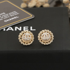 シャネルイヤリング CHANEL 2025新作 イヤリング