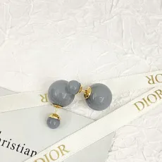 ディオールイヤリング DIOR 2025新作 イヤリング