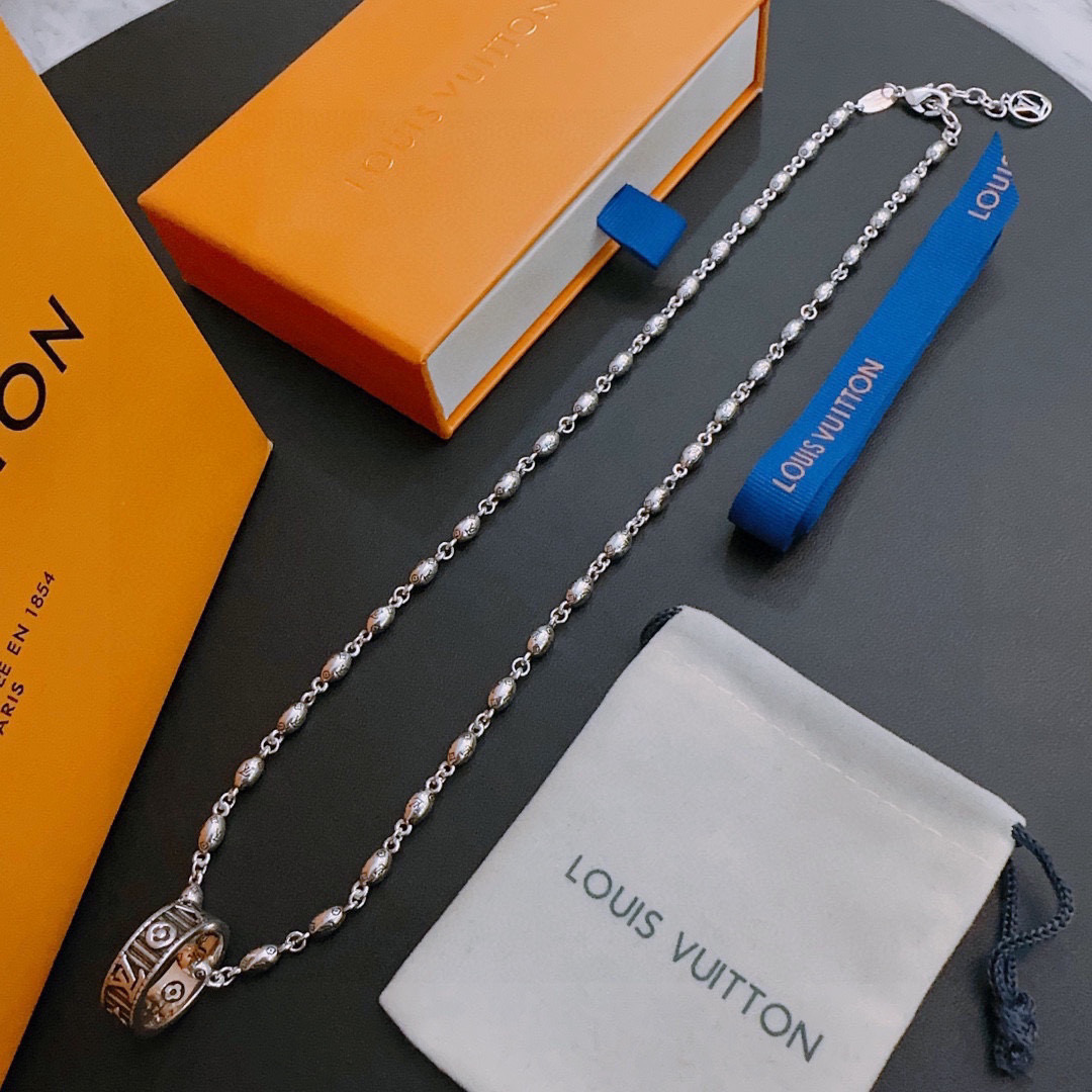 ルイヴィトンネックレス LOUIS VUITTON 2025新作 ネックレス