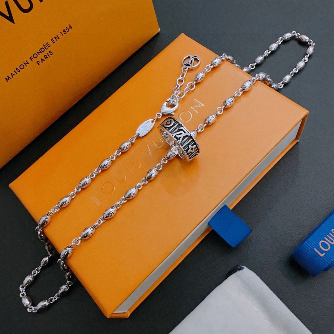 ルイヴィトンネックレス LOUIS VUITTON 2025新作 ネックレス