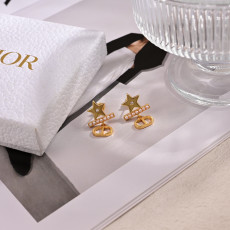 ディオールイヤリング DIOR 2025新作 イヤリング