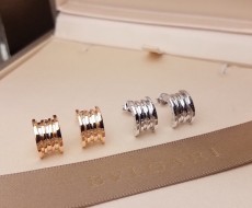 ブルガリイヤリング BVLGARI 2025新作 イヤリング
