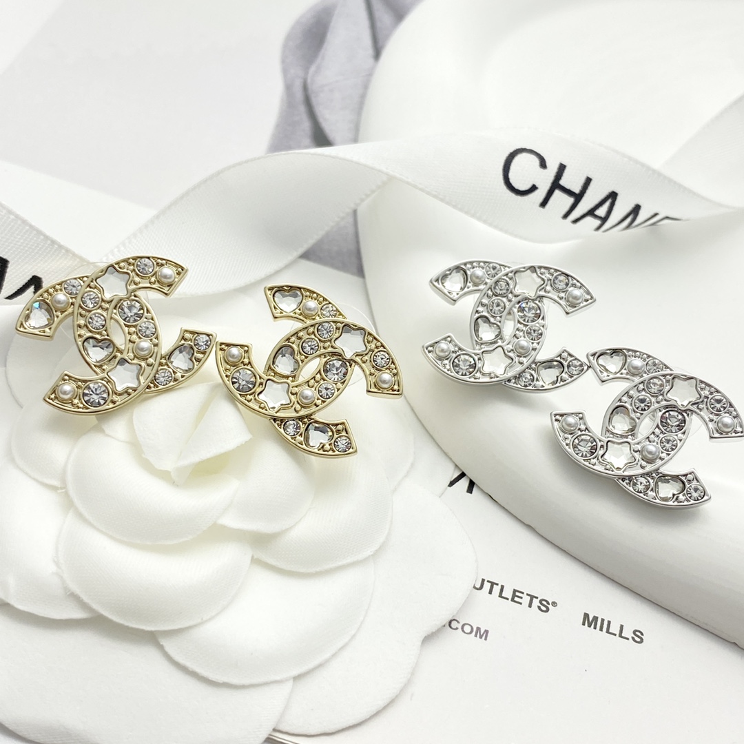 シャネルイヤリング CHANEL 2025新作 イヤリング