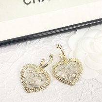 シャネルイヤリング CHANEL 2025新作 イヤリング