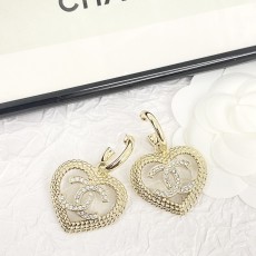 シャネルイヤリング CHANEL 2025新作 イヤリング