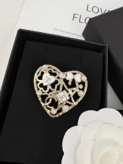 シャネルブローチ CHANEL 2025新作 ブローチ