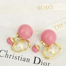 ディオールイヤリング DIOR 2025新作 イヤリング