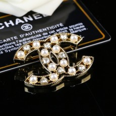 シャネルブローチ CHANEL 2025新作 ブローチ