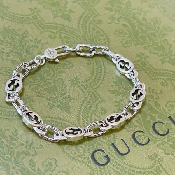 グッチブレスレット GUCCI 2025新作 ブレスレット