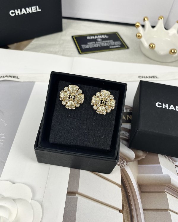 シャネルイヤリング CHANEL 2025新作 イヤリング