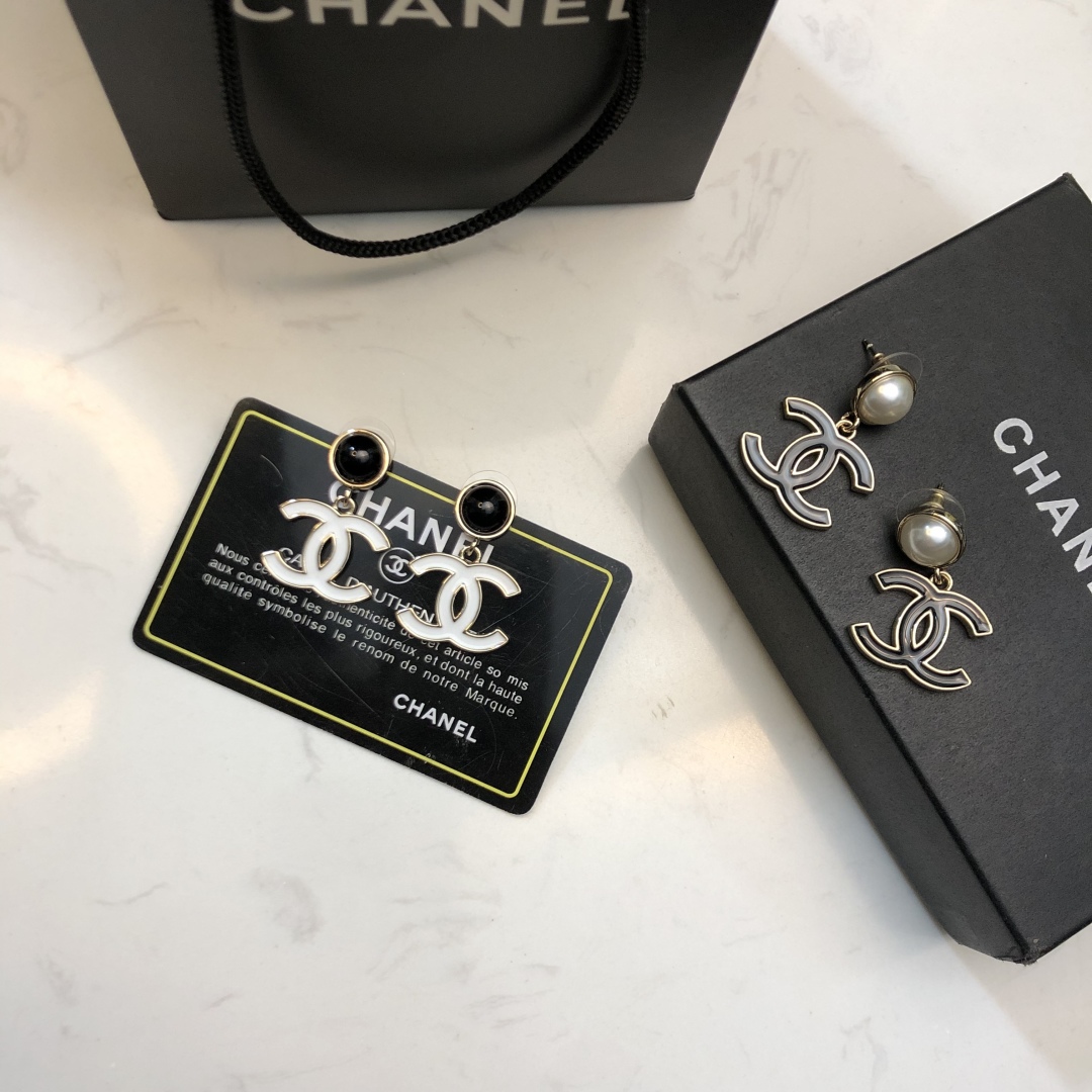 シャネルイヤリング CHANEL 2025新作 イヤリング
