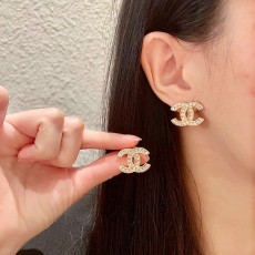 シャネルイヤリング CHANEL 2025新作 イヤリング