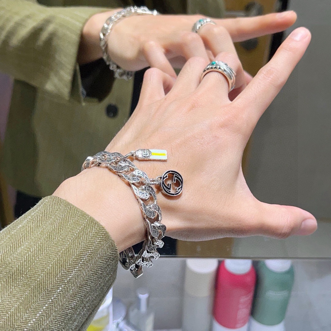 グッチブレスレット GUCCI 2025新作 ブレスレット