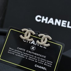 シャネルイヤリング CHANEL 2025新作 イヤリング