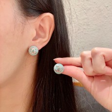 シャネルイヤリング CHANEL 2025新作 イヤリング