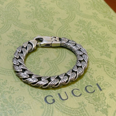 グッチブレスレット GUCCI 2025新作 ブレスレット