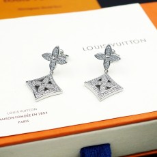 ルイヴィトンイヤリング LOUIS VUITTON 2025新作 イヤリング