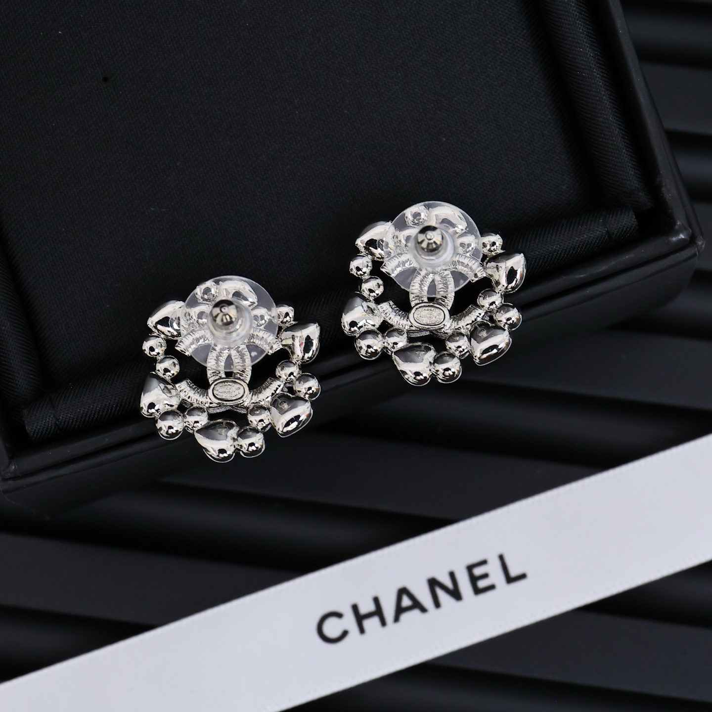 シャネルイヤリング CHANEL 2025新作 イヤリング
