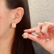 サンローランイヤリング Yves Saint Laurent 2025新作 イヤリング