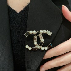 シャネルブローチ CHANEL 2025新作 ブローチ