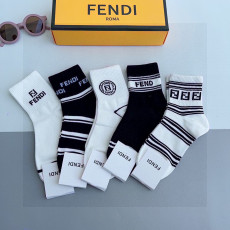 フェンディ靴下 FENDI 2025新作 靴下