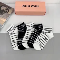 ミュウミュウ靴下 Miu Miu 2025新作 靴下