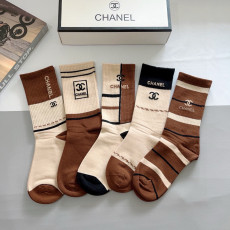 シャネル靴下 CHANEL 2025新作 靴下